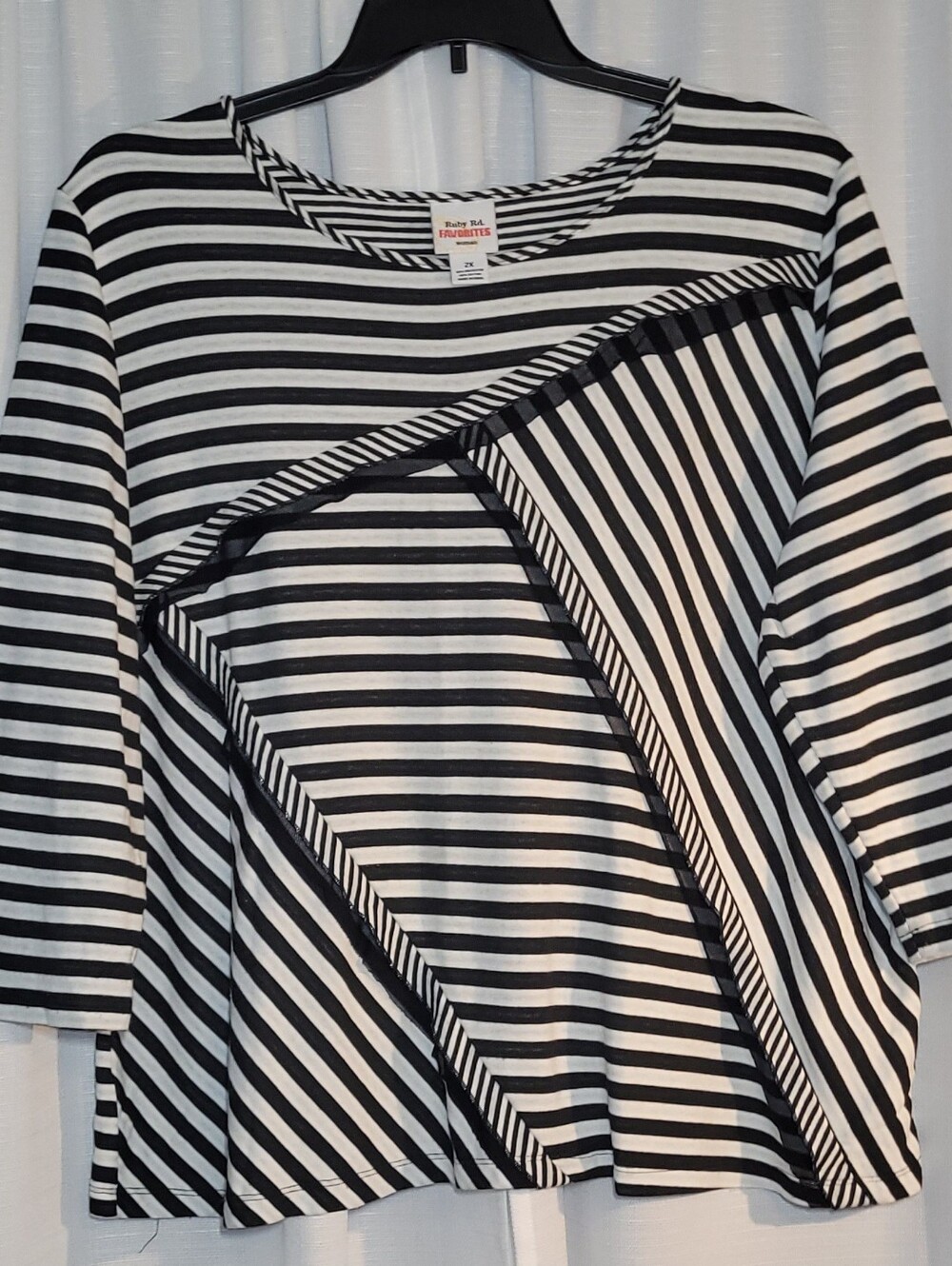 Ruby Rd. Black & White Striped Lightweight Sweatshirt Long Sleeve Top